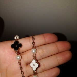 Beautiful long neclace